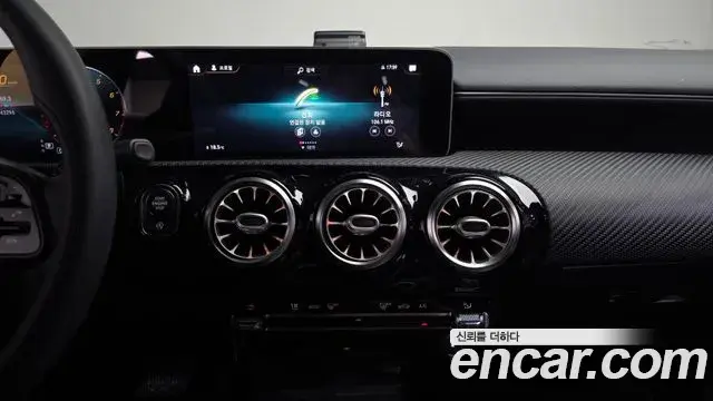 Mercedes-Benz A-Class 2020 — Фото 15/20