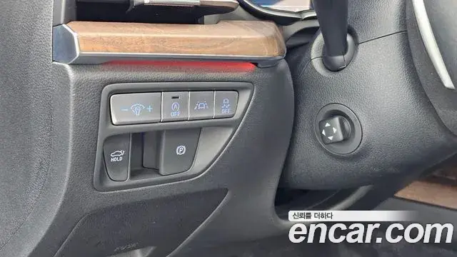 Genesis Electrified G80 2020 — Photo 16/20