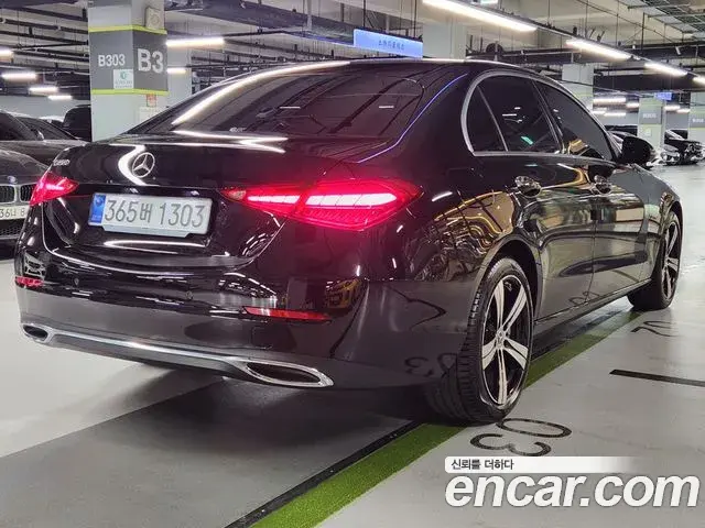 Mercedes-Benz C-Class 2026 — Фото 4/18
