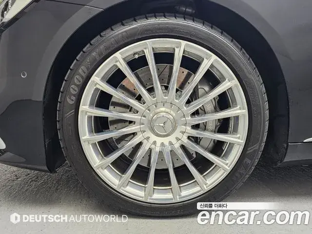 Mercedes-Benz S-Class 2018 — ფოტო 17/20