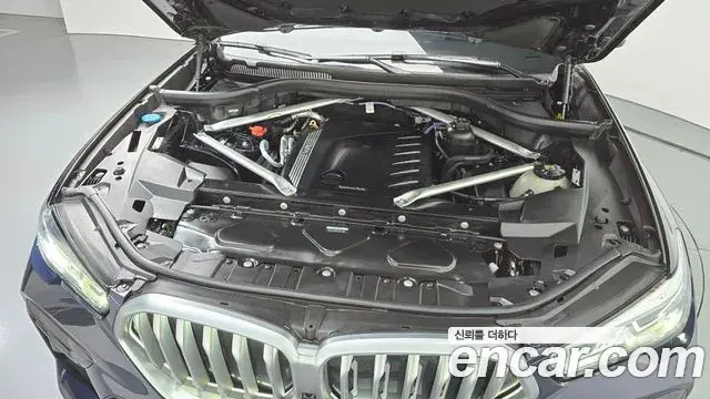 BMW X6 2022 — Photo 6/20