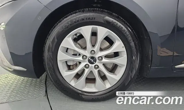 Kia K8 2022 — Photo 5/20