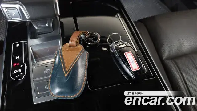 Audi A8 2019 — Photo 14/20