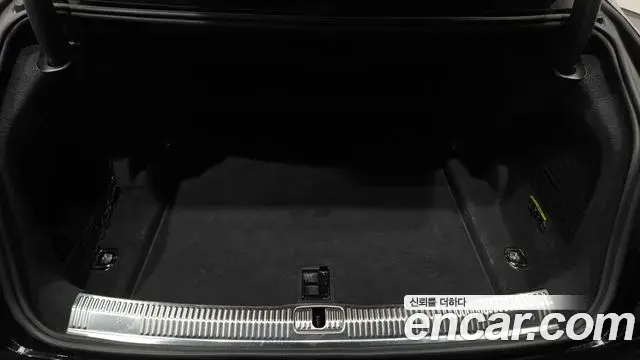 Audi A8 2019 — Photo 17/20