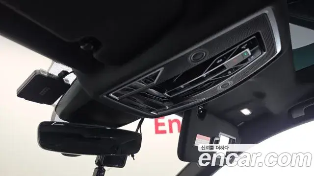 Audi A8 2019 — Photo 18/20