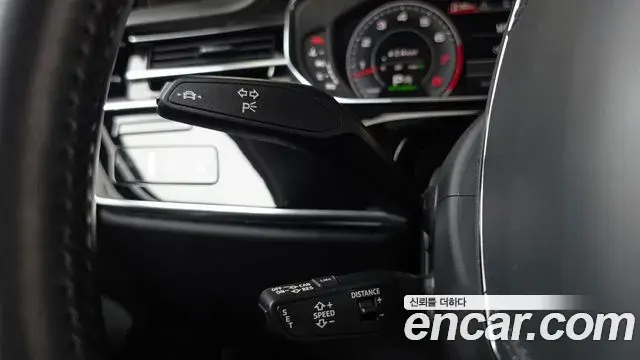 Audi A8 2019 — Photo 19/20