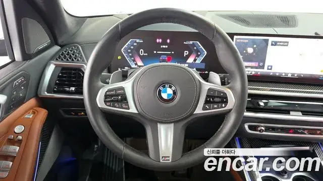BMW X7 2025 — Фото 12/20
