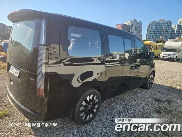 Hyundai Staria 2025 — Şəkil 2/8