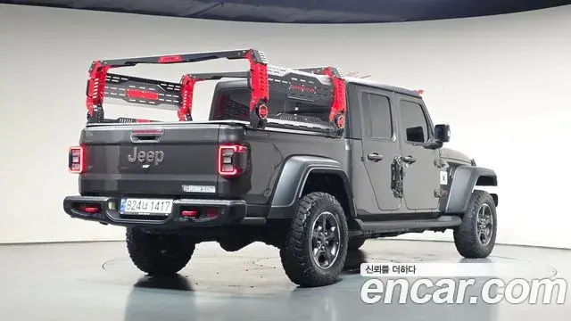 Jeep Gladiator 2023 — Photo 2/20