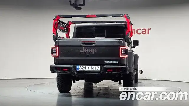 Jeep Gladiator 2023 — Photo 4/20