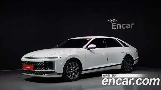 Hyundai Grandeur 2022 — Photo 1/20