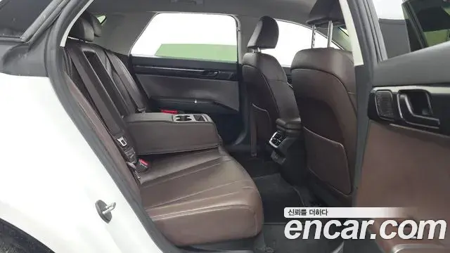 Hyundai Grandeur 2022 — Photo 12/20