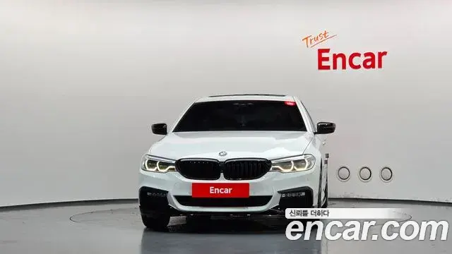 BMW 5 Series 2018 — Фото 2/20