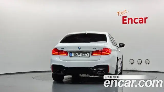BMW 5 Series 2018 — Фото 3/20