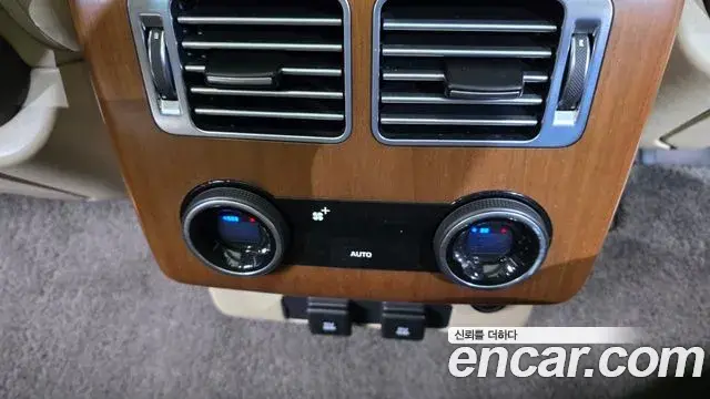 Land Rover Range Rover 2018 — Şəkil 19/20
