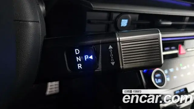 Hyundai Santa Fe 2024 — Şəkil 9/20