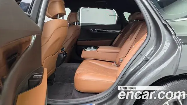 Genesis Electrified G80 2023 — Photo 12/20
