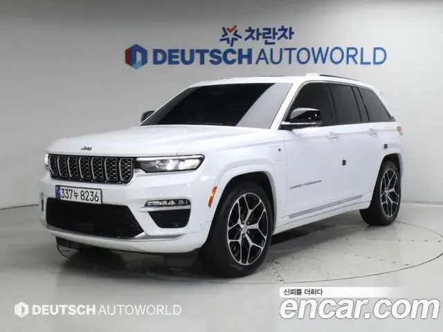 Jeep Grand Cherokee 2023 — Photo 20/20