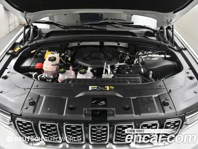 Jeep Grand Cherokee 2023 — Photo 5/20