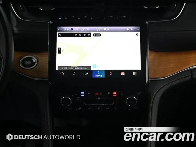 Jeep Grand Cherokee 2023 — Photo 13/20