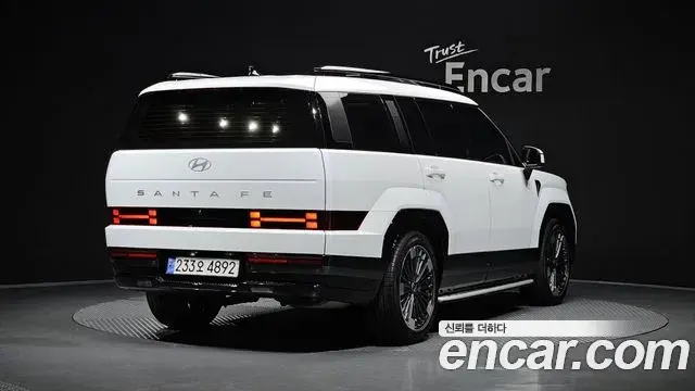 Hyundai Santa Fe 2024 — Photo 2/20