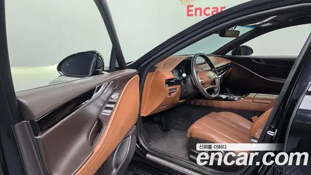 Genesis Electrified G80 2022 — Photo 10/20