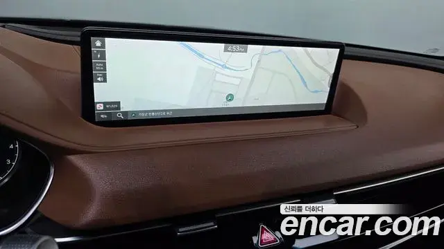 Genesis Electrified G80 2022 — Photo 14/20