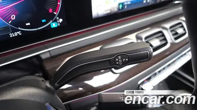 Mercedes-Benz GLE-Class 2026 — Photo 9/20