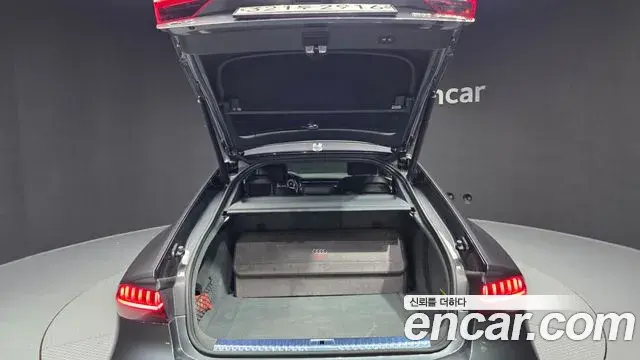 Audi A7 2020 — Photo 19/20