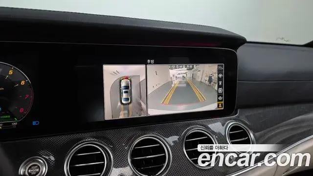 Mercedes-Benz E-Class 2019 — Photo 14/20