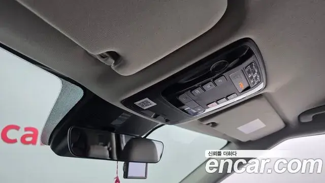 Kia Carnival 2024 — Photo 19/20