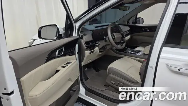 Kia Carnival 2025 — Photo 10/20