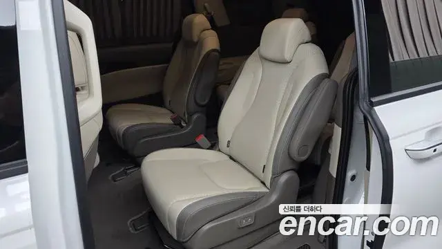 Kia Carnival 2025 — Photo 12/20
