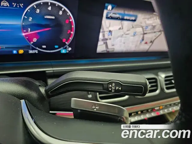 Mercedes-Benz GLE-Class 2026 — Şəkil 16/20