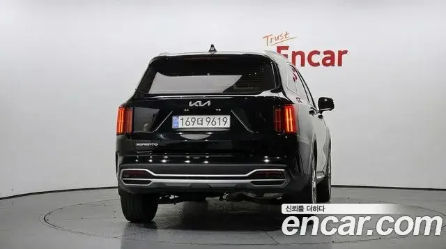 Kia Sorento 2023 — Şəkil 4/20