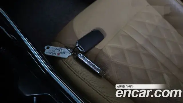 Kia Sorento 2023 — Şəkil 15/20