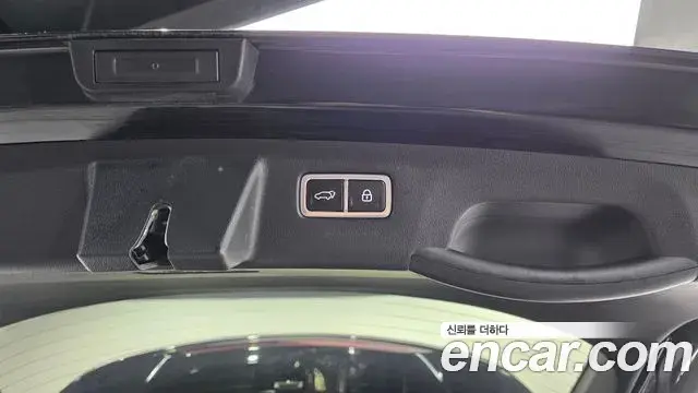 Kia Sorento 2023 — Şəkil 16/20