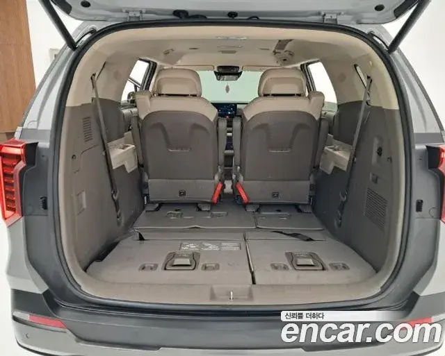 Kia Carnival 2024 — Şəkil 19/20