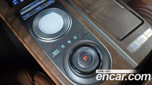Genesis Electrified G80 2020 — Şəkil 9/20