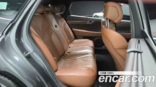 Genesis Electrified G80 2020 — Şəkil 11/20