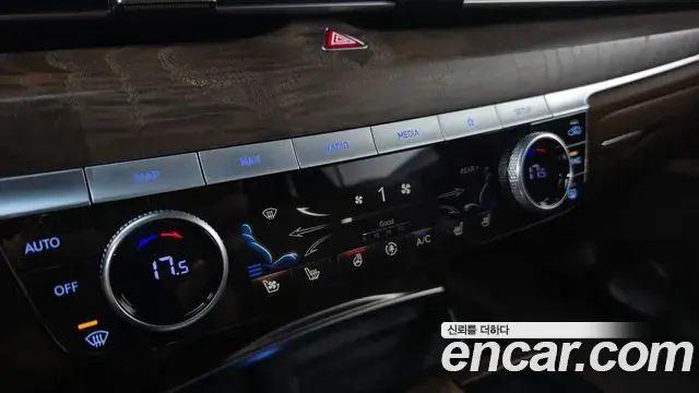 Genesis Electrified G80 2020 — Şəkil 18/20