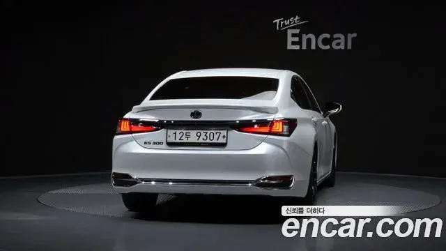 Lexus ES300h 2019 — Şəkil 4/20