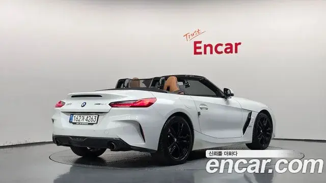BMW Z4 2019 — Photo 2/20