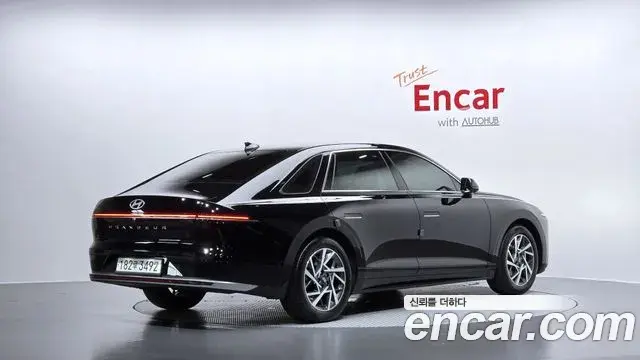 Hyundai Grandeur 2023 — Photo 2/20