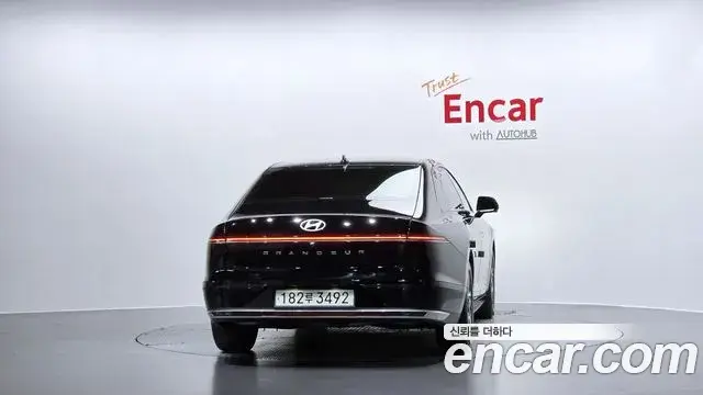 Hyundai Grandeur 2023 — Photo 4/20