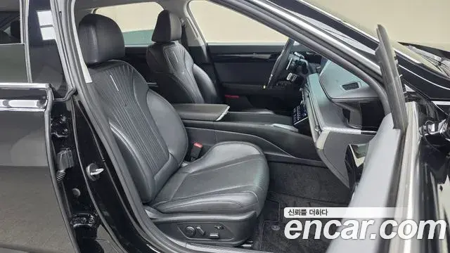 Hyundai Grandeur 2023 — Photo 11/20