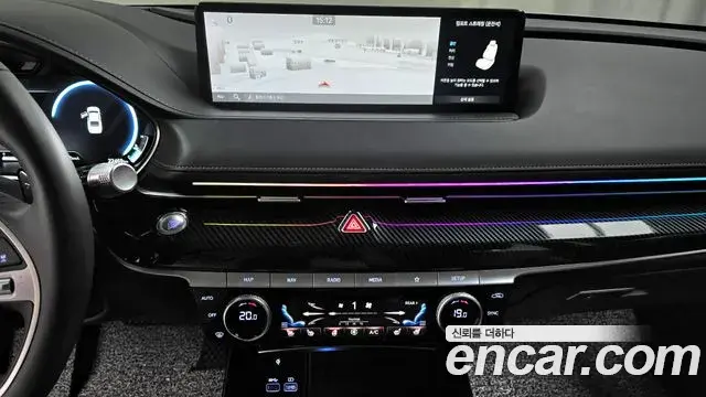 Genesis Electrified G80 2024 — Photo 14/20