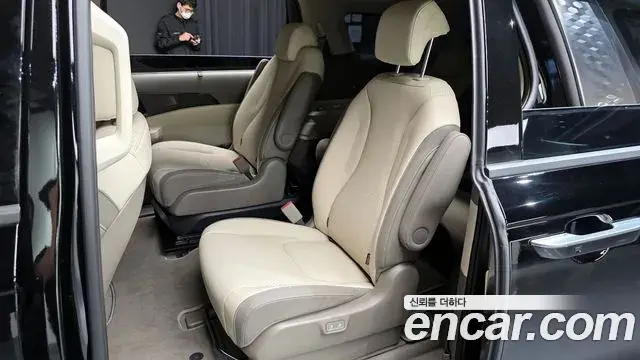 Kia Carnival 2024 — Photo 11/20