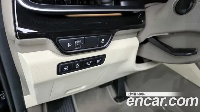 Kia Carnival 2024 — Photo 15/20