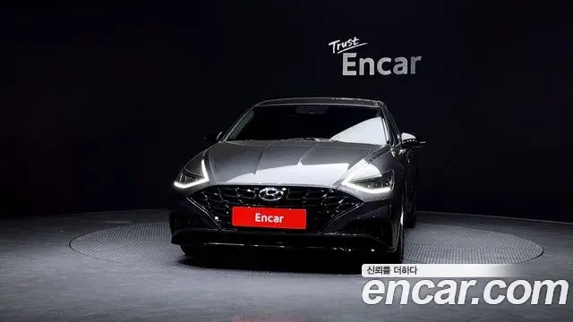 Hyundai Sonata Hybrid 2021 — Şəkil 12/20